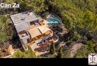 Can Za has Balcony rooms