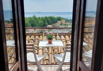 Casa Rosita vista lago has Balcony rooms