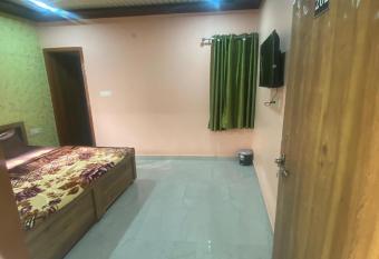 Sai dham seva sadan has Balcony rooms