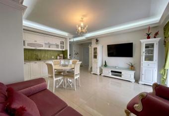 Lux apartament has Balcony rooms