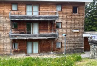 Chamrousse Appart 8 personnes au pied des pistes has Balcony rooms