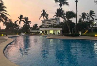 Hermoso Depto en Kabah Vidanta allows 18 year olds to book a room