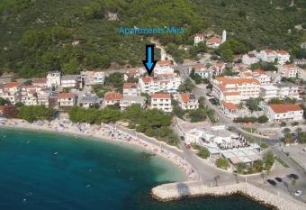 Apartments Mira has Balcony rooms