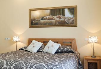 Saul  s Krantas has Balcony rooms