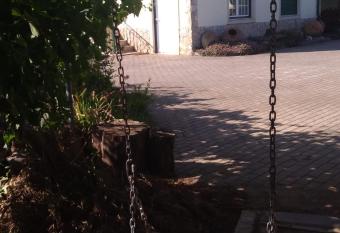 Cantinho Verde has Balcony rooms