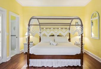 Classic King Balcony at the James House allows 18 year olds to book a room