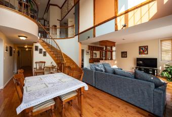 Goodview Le Mont-Luc has Balcony rooms