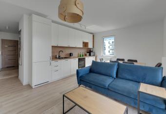 Apartament Chylo  ska Gdynia by Grand Apartments allows 18 year olds to book a room