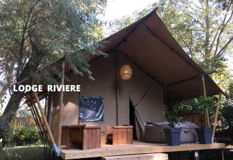 SUZE LUXE NATURE allows 18 year olds to book a room