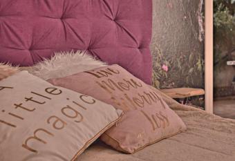 Ruby Apartment has Balcony rooms