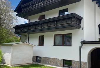 Gastuna Suites has Balcony rooms