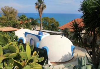 Oasi Sul Mare - Bungalow Spiaggia Lumia has Balcony rooms