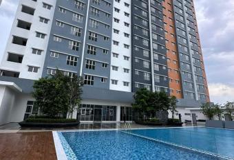 Alanis Residence Master Bedroom has Balcony rooms