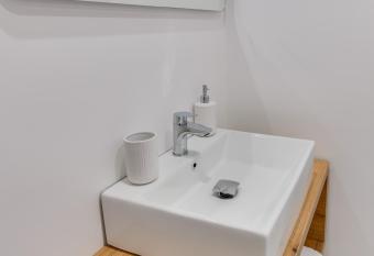 [Jacuzzi + Historic Center of Sciacca] Love Suite allows 18 year olds to book a room