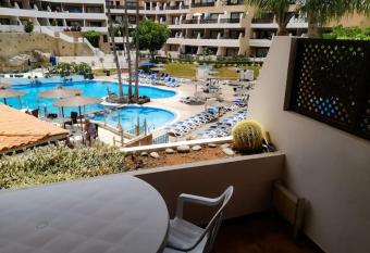 Refugio Marino has Balcony rooms