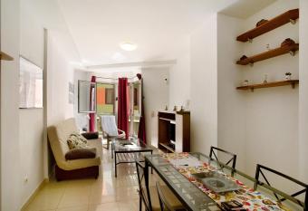 Residencial Sol Suite allows 18 year olds to book a room