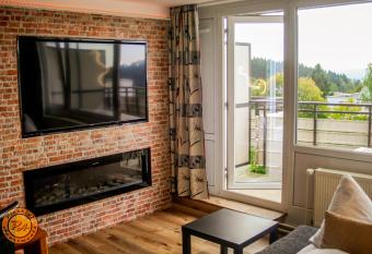 Pleskini Apartment has Balcony rooms