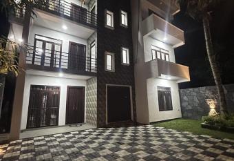 DreamScape Holiday Apartment has Balcony rooms