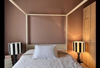 Una terrazza sul mare has rooms with a private hot tub