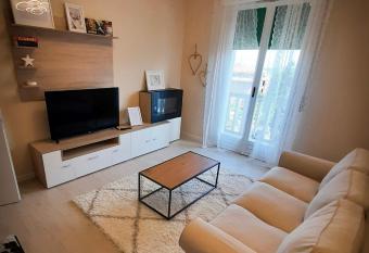 EDC home con parcheggio e self check in has Balcony rooms