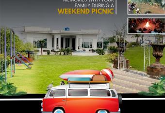 Malik Farm House has Smoking rooms