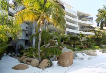 Departamento de lujo en zona exclusiva con vista al mar has rooms with a private hot tub