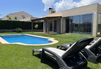 Villa Teresa has Balcony rooms