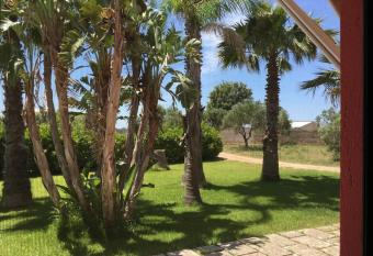 Masseria Patese 2 has Balcony rooms