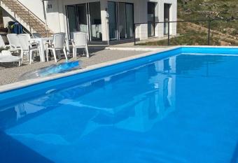 APARTMAN U PRIZEMLJU S 2 SOBE has Balcony rooms