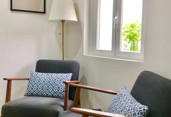 A&C Cozy apartment Elvas allows 18 year olds to book a room