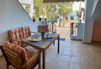 DeVal     Kiveri apartment     has Balcony rooms