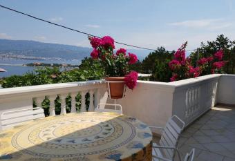 Apartment with amazing view, close to the beach has Balcony rooms