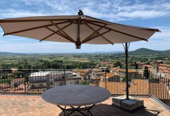 Casa Montebello has Balcony rooms