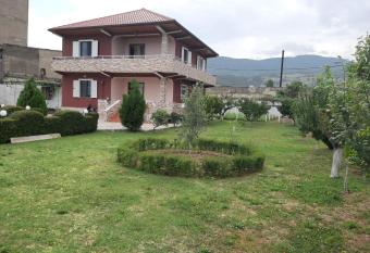 Liora s Vila has Balcony rooms