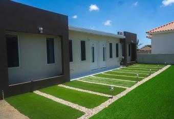 Pavia s Centerpoint Oasis has Balcony rooms