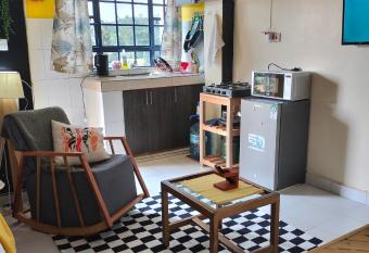 COZY STUDIO APARTMENT-THE BEEHIVE has Balcony rooms