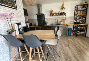 Appartement C  ret T4 has Balcony rooms