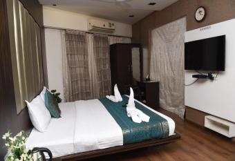 Corporate Stay Solution, Sopan Lifestyle has Balcony rooms