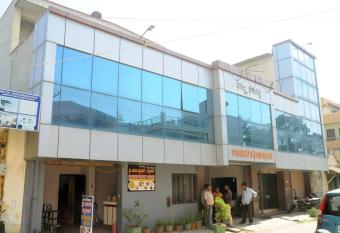 VISHNU RESIDENCY has Balcony rooms