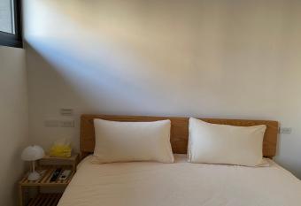 Wei Kun Homestay has Balcony rooms