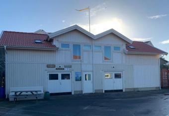 Hamnhuset Bj  rk   has Balcony rooms