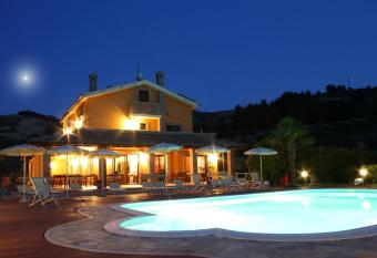 Country House La Foggetta allows 18 year olds to book a room