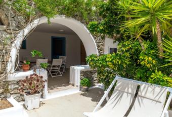 Afroditi Ftelia Yasemi b has Balcony rooms