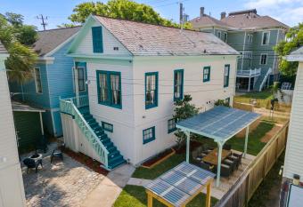 The Pelicans Victorian Retreat allows 18 year olds to book a room