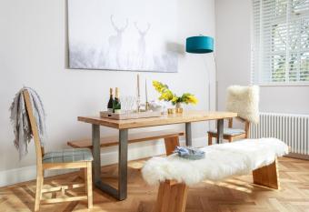 The Old School House allows 18 year olds to book a room