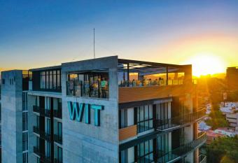 Loft In The Heart Of Americana, Have An Artsy Stay has Smoking/Balcony rooms