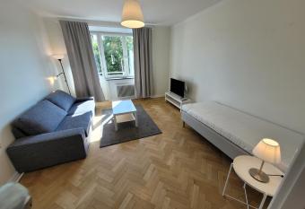 Home Inn VLV51 has Balcony rooms