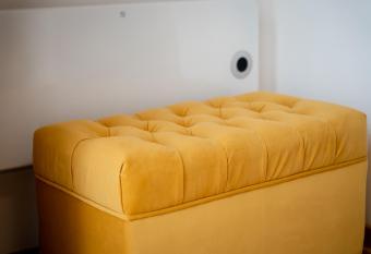 Apartman R2 vila Zlatibor has rooms with a private hot tub