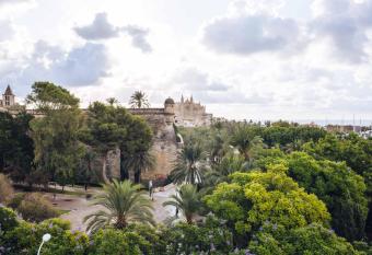 Hotel Hostal Cuba has Balcony rooms