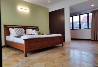 3-Storey SS12 Subang Jaya Vacation Home allows 18 year olds to book a room